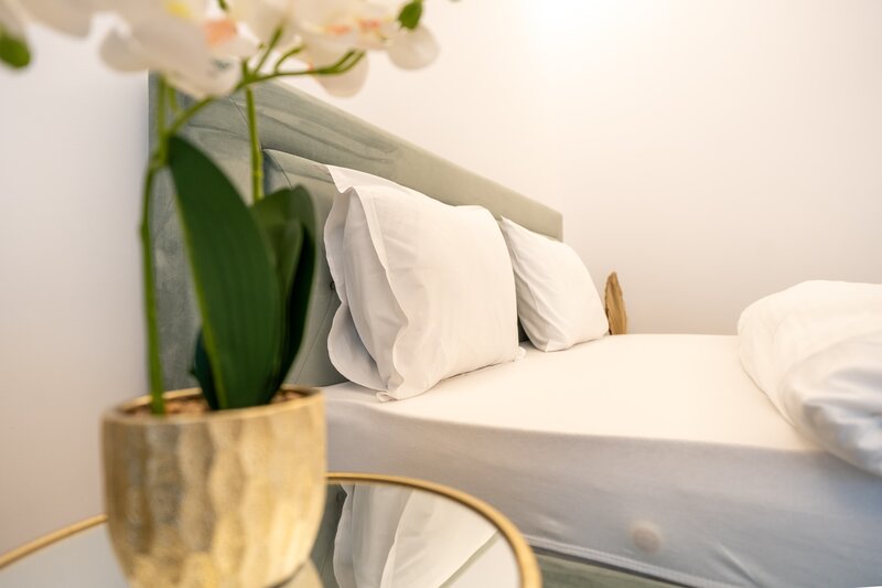 Cortina North Pipera  garsoniera lux etaj 7  ideal investitie