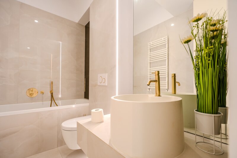 Cortina North Pipera  garsoniera lux etaj 7  ideal investitie